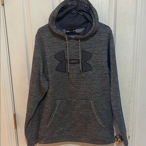 Under Armour Cold Gear Like New Men’s Medium Gray Pullover Hoodie with Logo